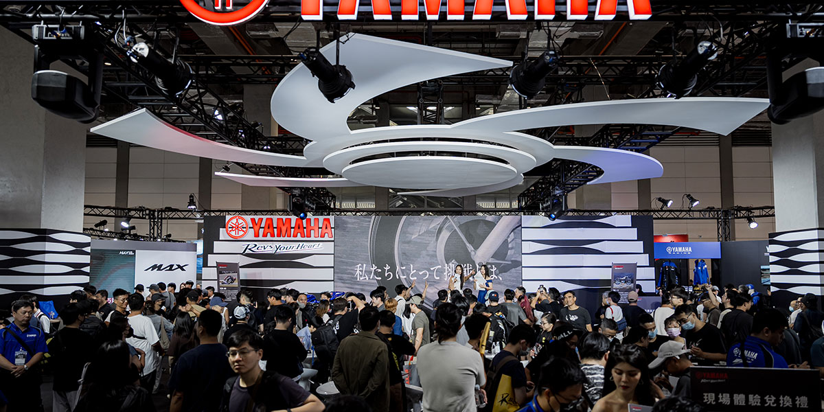 Yamaha 跨越技術與時間的 Revs your Heart：2025 國際重型機車展